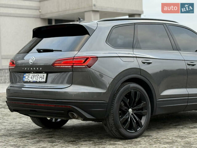 Сірий Фольксваген Туарег, об'ємом двигуна 3 л та пробігом 278 тис. км за 33700 $, фото 5 на Automoto.ua