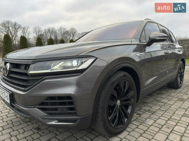 Сірий Фольксваген Туарег, об'ємом двигуна 3 л та пробігом 278 тис. км за 33700 $, фото 15 на Automoto.ua