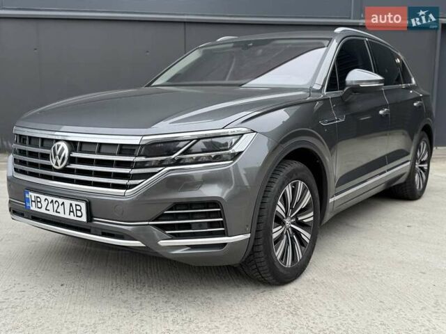 Серый Фольксваген Туарег, объемом двигателя 3 л и пробегом 246 тыс. км за 41750 $, фото 38 на Automoto.ua