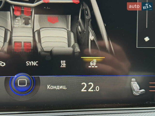 Сірий Фольксваген Туарег, об'ємом двигуна 3 л та пробігом 45 тис. км за 59999 $, фото 137 на Automoto.ua