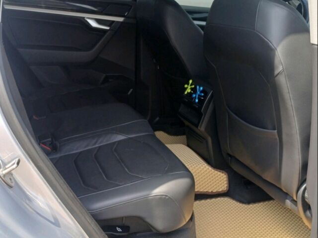 Серый Фольксваген Туарег, объемом двигателя 3 л и пробегом 79 тыс. км за 40500 $, фото 9 на Automoto.ua