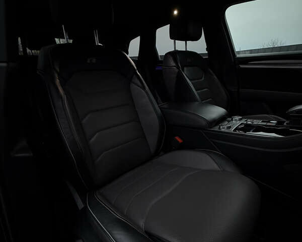 Сірий Фольксваген Туарег, об'ємом двигуна 3 л та пробігом 182 тис. км за 46000 $, фото 54 на Automoto.ua