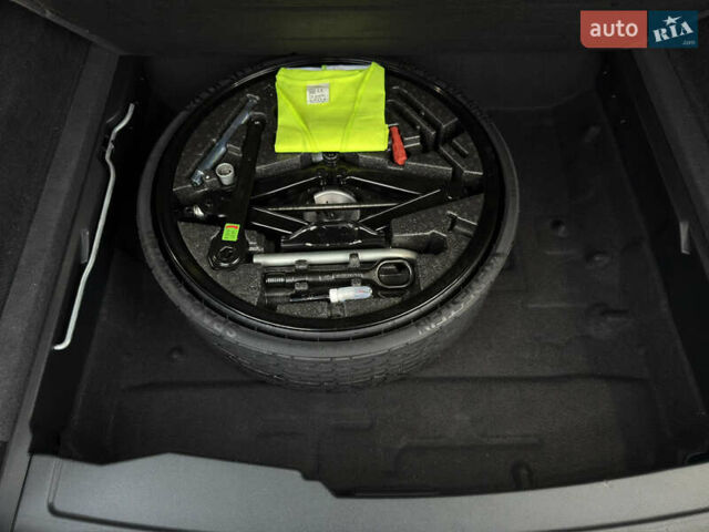 Сірий Фольксваген Туарег, об'ємом двигуна 3 л та пробігом 278 тис. км за 33700 $, фото 51 на Automoto.ua