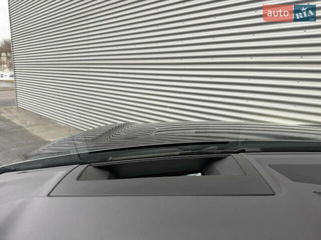 Серый Фольксваген Туарег, объемом двигателя 3 л и пробегом 85 тыс. км за 56500 $, фото 77 на Automoto.ua