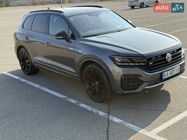 Серый Фольксваген Туарег, объемом двигателя 2.97 л и пробегом 214 тыс. км за 46700 $, фото 15 на Automoto.ua