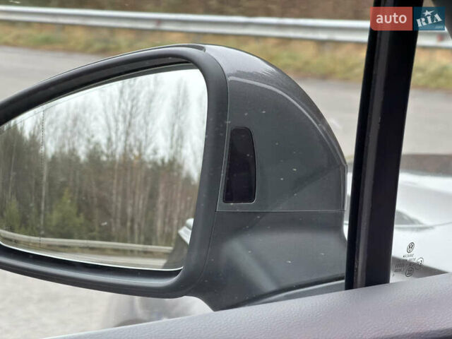 Сірий Фольксваген Туарег, об'ємом двигуна 3 л та пробігом 45 тис. км за 59999 $, фото 50 на Automoto.ua