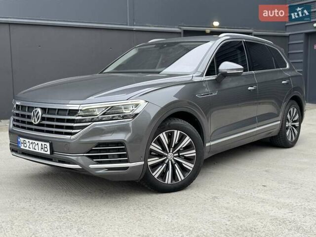 Серый Фольксваген Туарег, объемом двигателя 3 л и пробегом 246 тыс. км за 41750 $, фото 35 на Automoto.ua