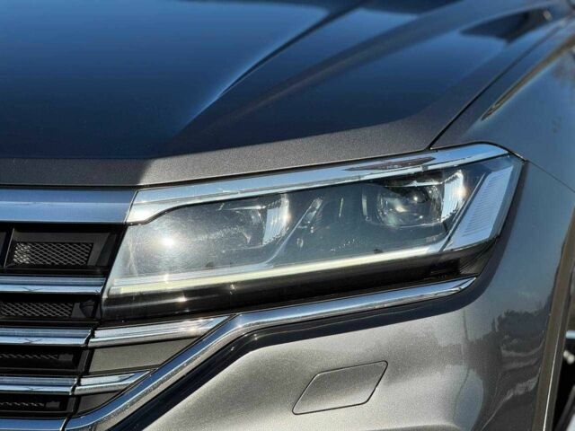 Сірий Фольксваген Туарег, об'ємом двигуна 3 л та пробігом 80 тис. км за 42000 $, фото 3 на Automoto.ua