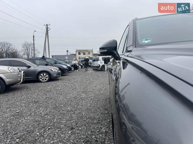 Серый Фольксваген Туарег, объемом двигателя 2.97 л и пробегом 155 тыс. км за 54500 $, фото 10 на Automoto.ua