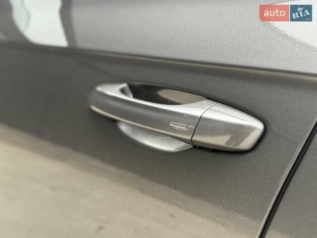 Серый Фольксваген Туарег, объемом двигателя 3 л и пробегом 246 тыс. км за 41750 $, фото 46 на Automoto.ua