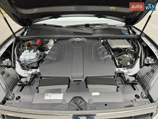 Сірий Фольксваген Туарег, об'ємом двигуна 3 л та пробігом 45 тис. км за 59999 $, фото 165 на Automoto.ua