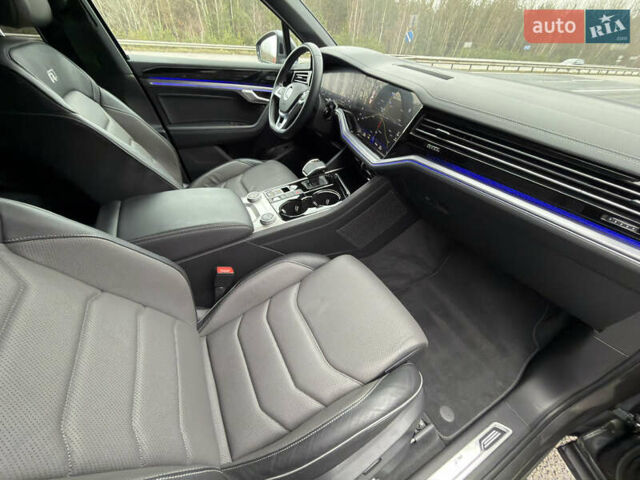 Сірий Фольксваген Туарег, об'ємом двигуна 3 л та пробігом 45 тис. км за 59999 $, фото 92 на Automoto.ua