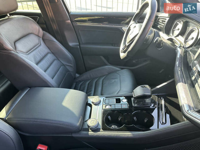 Сірий Фольксваген Туарег, об'ємом двигуна 2.99 л та пробігом 138 тис. км за 47500 $, фото 22 на Automoto.ua