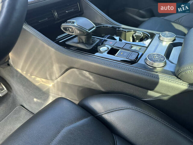 Сірий Фольксваген Туарег, об'ємом двигуна 2.99 л та пробігом 138 тис. км за 47500 $, фото 12 на Automoto.ua