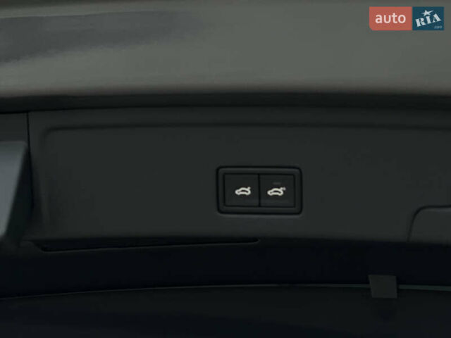 Сірий Фольксваген Туарег, об'ємом двигуна 3 л та пробігом 182 тис. км за 46000 $, фото 35 на Automoto.ua