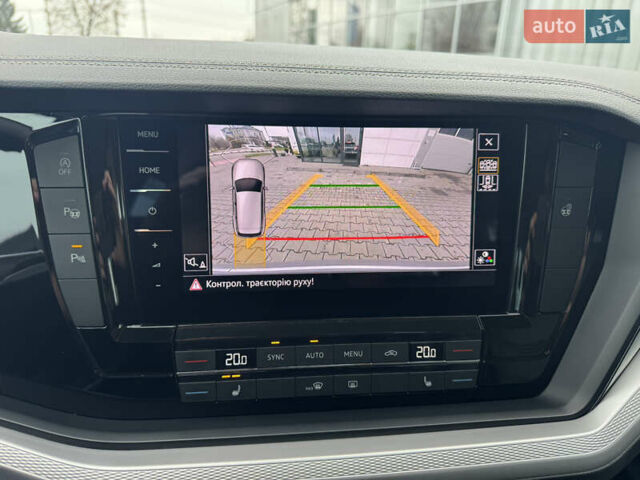 Серый Фольксваген Туарег, объемом двигателя 3 л и пробегом 127 тыс. км за 34950 $, фото 20 на Automoto.ua