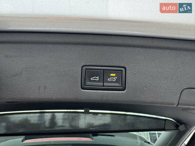 Серый Фольксваген Туарег, объемом двигателя 3 л и пробегом 127 тыс. км за 34950 $, фото 17 на Automoto.ua