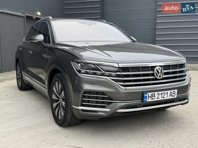 Серый Фольксваген Туарег, объемом двигателя 3 л и пробегом 246 тыс. км за 41750 $, фото 43 на Automoto.ua