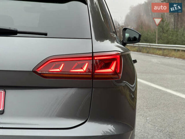 Сірий Фольксваген Туарег, об'ємом двигуна 3 л та пробігом 45 тис. км за 59999 $, фото 49 на Automoto.ua