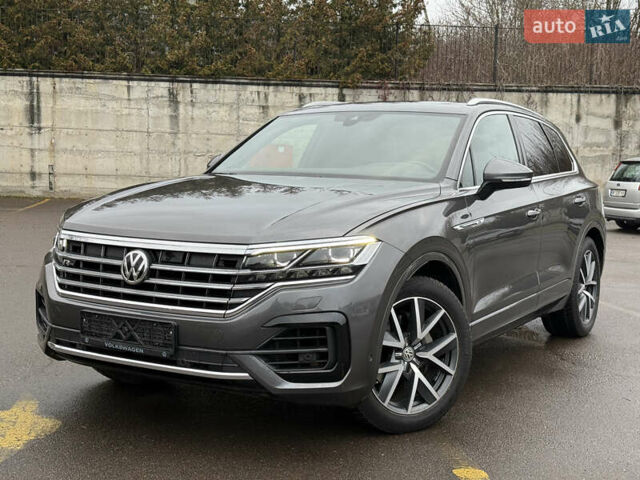 Серый Фольксваген Туарег, объемом двигателя 3 л и пробегом 85 тыс. км за 56500 $, фото 10 на Automoto.ua