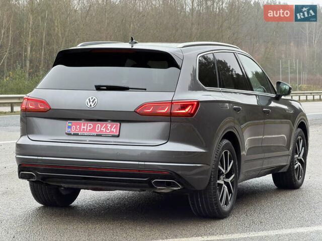 Сірий Фольксваген Туарег, об'ємом двигуна 3 л та пробігом 45 тис. км за 59999 $, фото 7 на Automoto.ua