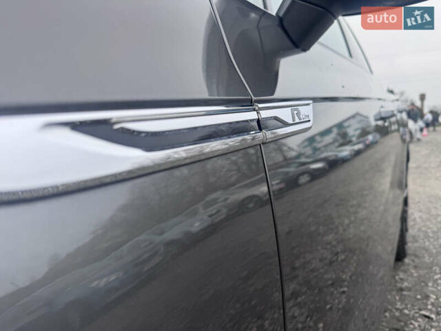 Серый Фольксваген Туарег, объемом двигателя 2.97 л и пробегом 155 тыс. км за 54500 $, фото 40 на Automoto.ua