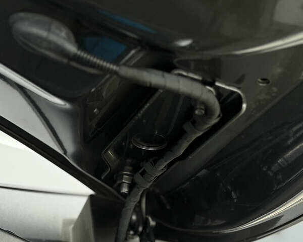 Сірий Фольксваген Туарег, об'ємом двигуна 3 л та пробігом 182 тис. км за 46000 $, фото 12 на Automoto.ua