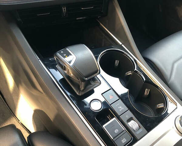 Сірий Фольксваген Туарег, об'ємом двигуна 2.97 л та пробігом 196 тис. км за 49500 $, фото 11 на Automoto.ua