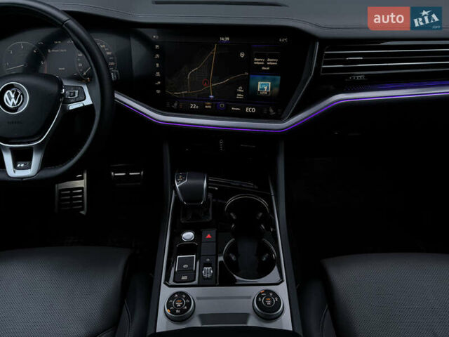 Сірий Фольксваген Туарег, об'ємом двигуна 3 л та пробігом 182 тис. км за 46000 $, фото 77 на Automoto.ua