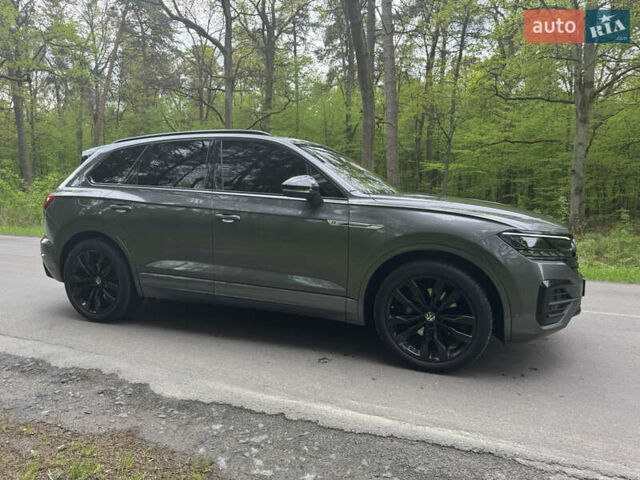 Серый Фольксваген Туарег, объемом двигателя 2.97 л и пробегом 128 тыс. км за 57500 $, фото 13 на Automoto.ua