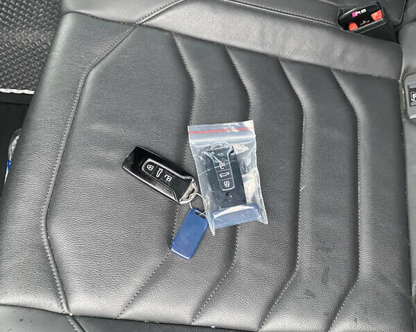 Серый Фольксваген Туарег, объемом двигателя 2.99 л и пробегом 117 тыс. км за 39900 $, фото 4 на Automoto.ua