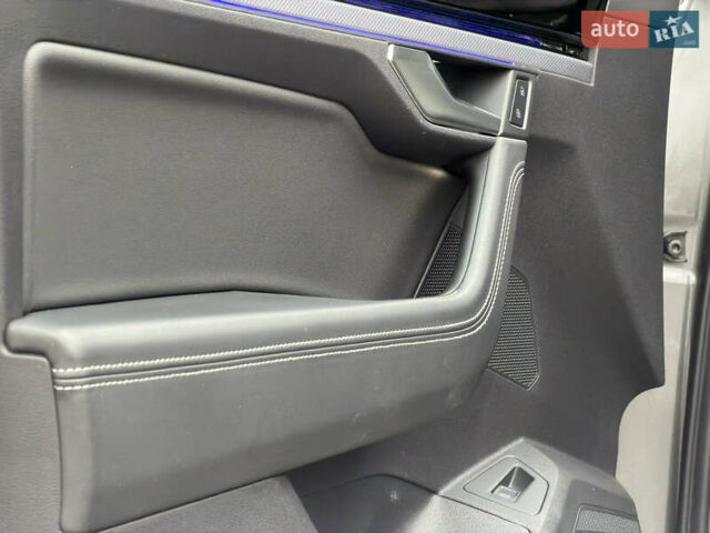Сірий Фольксваген Туарег, об'ємом двигуна 3 л та пробігом 45 тис. км за 59999 $, фото 55 на Automoto.ua
