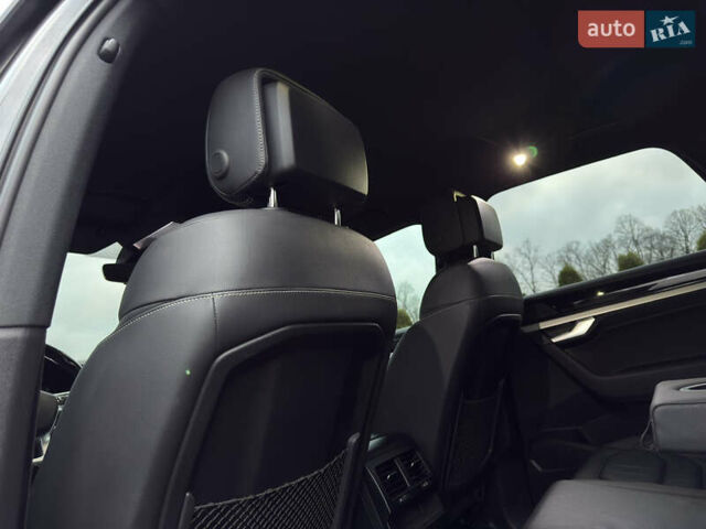 Сірий Фольксваген Туарег, об'ємом двигуна 3 л та пробігом 278 тис. км за 33700 $, фото 48 на Automoto.ua