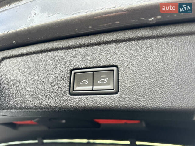 Серый Фольксваген Туарег, объемом двигателя 3 л и пробегом 85 тыс. км за 56500 $, фото 85 на Automoto.ua