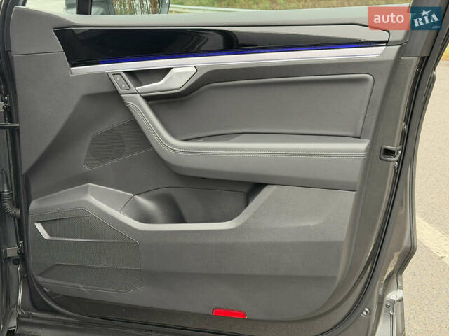 Сірий Фольксваген Туарег, об'ємом двигуна 3 л та пробігом 45 тис. км за 59999 $, фото 84 на Automoto.ua