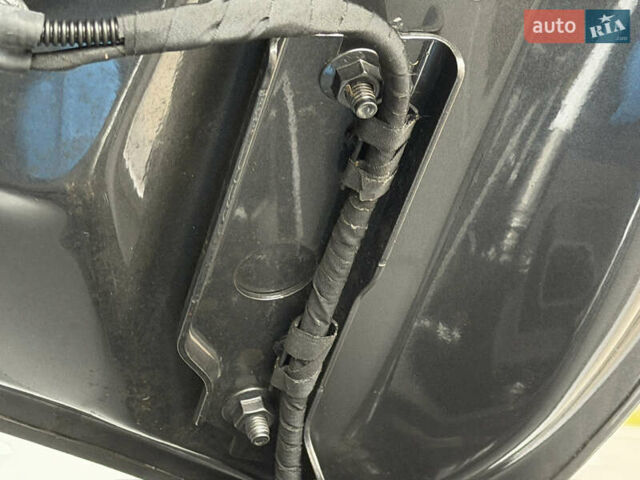 Сірий Фольксваген Туарег, об'ємом двигуна 3 л та пробігом 45 тис. км за 59999 $, фото 170 на Automoto.ua