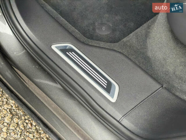 Сірий Фольксваген Туарег, об'ємом двигуна 3 л та пробігом 45 тис. км за 59999 $, фото 67 на Automoto.ua