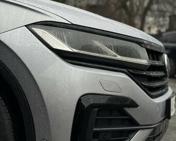 Серый Фольксваген Туарег, объемом двигателя 2.97 л и пробегом 147 тыс. км за 42999 $, фото 29 на Automoto.ua