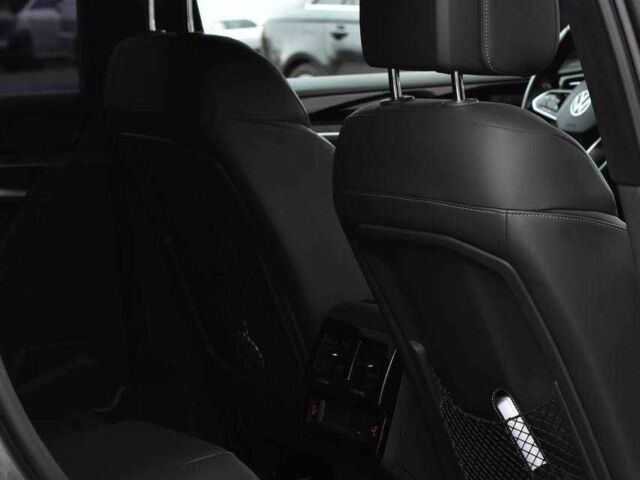 Сірий Фольксваген Туарег, об'ємом двигуна 3 л та пробігом 204 тис. км за 41999 $, фото 19 на Automoto.ua