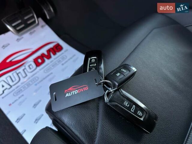 Серый Фольксваген Туарег, объемом двигателя 3 л и пробегом 135 тыс. км за 52999 $, фото 37 на Automoto.ua