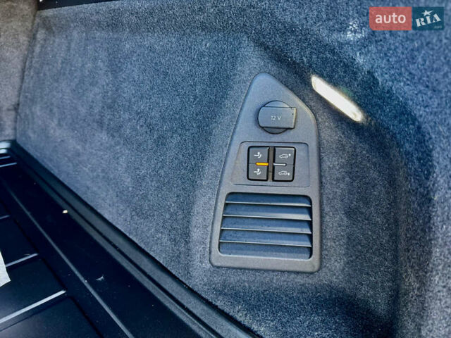 Фольксваген Туарег 2020 у Кривому Розі на Automoto.ua Сірий Фольксваген Туарег, об'ємом двигуна 3.96 л та пробігом 111 тис. км за 72000 $, фото 30 на Automoto.ua