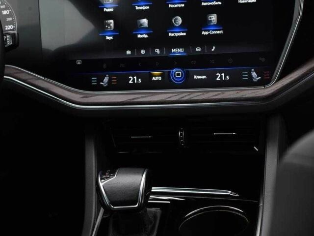 Сірий Фольксваген Туарег, об'ємом двигуна 3 л та пробігом 204 тис. км за 41999 $, фото 17 на Automoto.ua