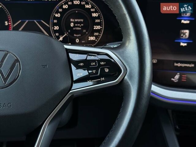 Серый Фольксваген Туарег, объемом двигателя 3 л и пробегом 135 тыс. км за 52999 $, фото 45 на Automoto.ua