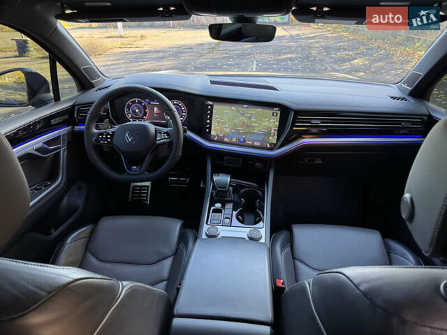 Фольксваген Туарег 2020 у Кривому Розі на Automoto.ua Сірий Фольксваген Туарег, об'ємом двигуна 3.96 л та пробігом 111 тис. км за 72000 $, фото 22 на Automoto.ua