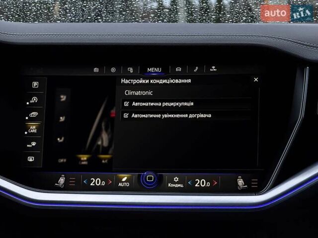 Серый Фольксваген Туарег, объемом двигателя 3 л и пробегом 135 тыс. км за 52999 $, фото 90 на Automoto.ua