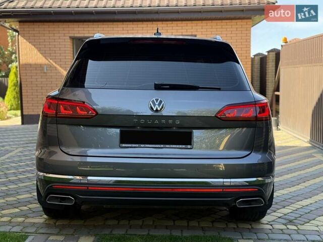 Сірий Фольксваген Туарег, об'ємом двигуна 2.97 л та пробігом 62 тис. км за 59000 $, фото 10 на Automoto.ua