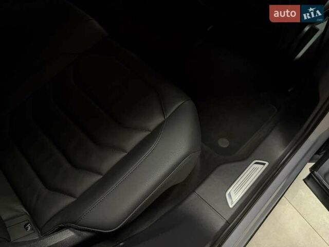 Серый Фольксваген Туарег, объемом двигателя 2.97 л и пробегом 53 тыс. км за 57000 $, фото 48 на Automoto.ua