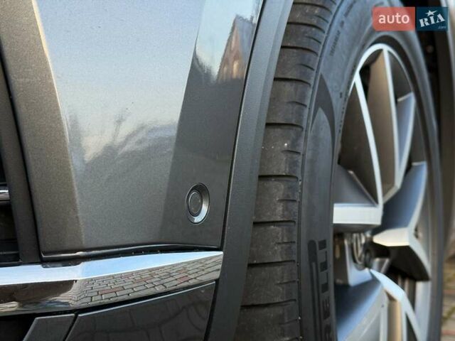 Серый Фольксваген Туарег, объемом двигателя 3 л и пробегом 135 тыс. км за 52999 $, фото 18 на Automoto.ua