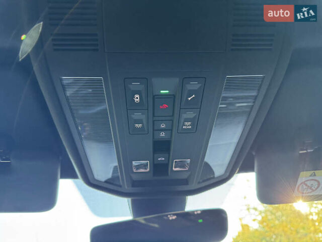 Фольксваген Туарег 2020 у Кривому Розі на Automoto.ua Сірий Фольксваген Туарег, об'ємом двигуна 3.96 л та пробігом 111 тис. км за 72000 $, фото 38 на Automoto.ua