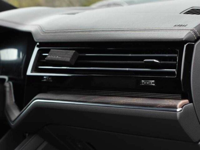 Сірий Фольксваген Туарег, об'ємом двигуна 3 л та пробігом 204 тис. км за 41999 $, фото 15 на Automoto.ua